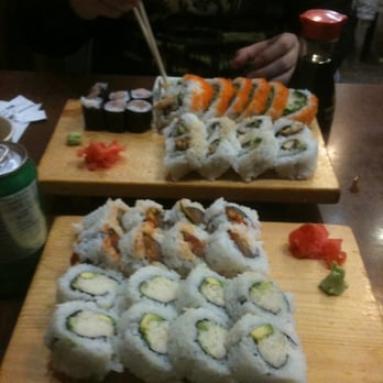 Sushi California - Spicy tuna, tuna, cali, bc, unafi rolls - Sushi Bars Near Me - Coquitlam, British Columbia Sushi California - Spicy tuna, tuna, cali, bc, unafi rolls - Sushi Bars Near Me - Coquitlam, British Columbia