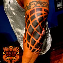 Vargas Body Art & Tattoo - World