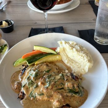Dry Dock Waterfront Grill - Grilled chicken with sundried tomato sauce - Seafood Near Me - Longboat Key, Florida