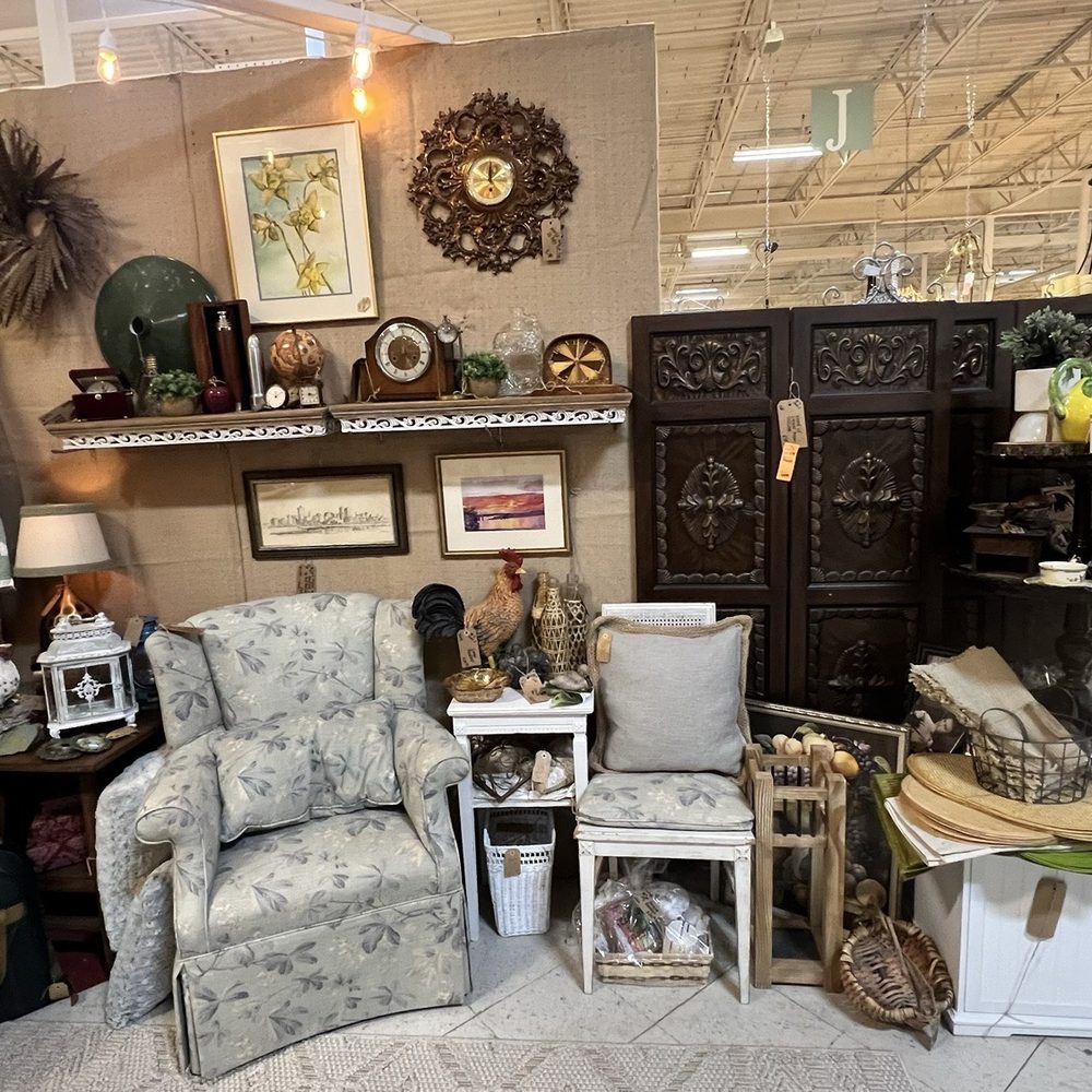 Sheffield Antiques Mall - Antiques Near Me - Collierville, Tennessee Sheffield Antiques Mall - Antiques Near Me - Collierville, Tennessee
