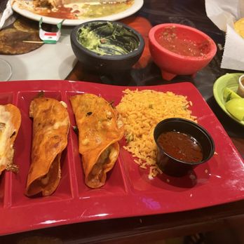 Los Mariachis Bar & Grill - But - Mexican Near Me - Cape Haze, Florida Los Mariachis Bar & Grill - But - Mexican Near Me - Cape Haze, Florida