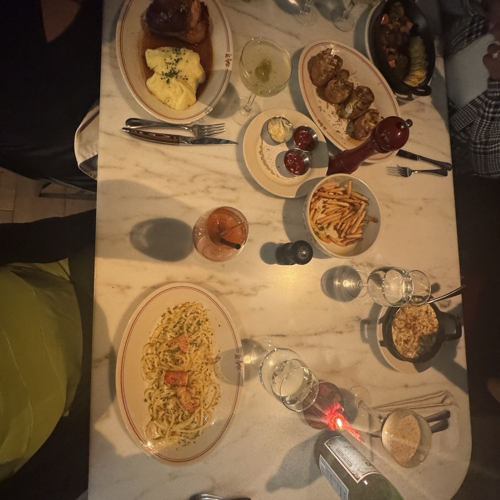 Le Ame - King crab bucatini, truffle roasted chicken, Mac and cheese, Brie stuffed bread, short rib, and truffle fries - Steakhouses Near Me - Phoenix, Arizona Le Ame - King crab bucatini, truffle roasted chicken, Mac and cheese, Brie stuffed bread, short rib, and truffle fries - Steakhouses Near Me - Phoenix, Arizona