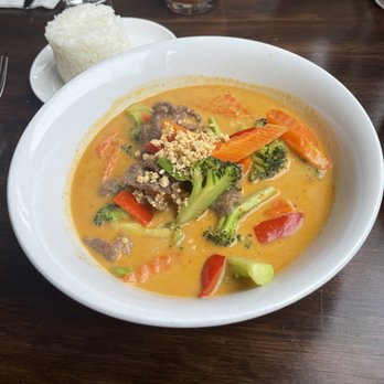 Enthaice Thai Kitchen - Peanut Curry - Thai Near Me - Astoria, New York Enthaice Thai Kitchen - Peanut Curry - Thai Near Me - Astoria, New York