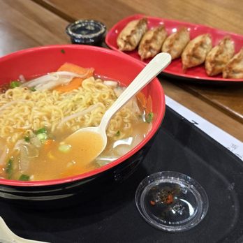 Dduk Dabang - Soup with teriyaki chicken and beef dumplings - Korean Near Me - New York, New York Dduk Dabang - Soup with teriyaki chicken and beef dumplings - Korean Near Me - New York, New York