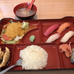 Sushi Box Lunch - $10