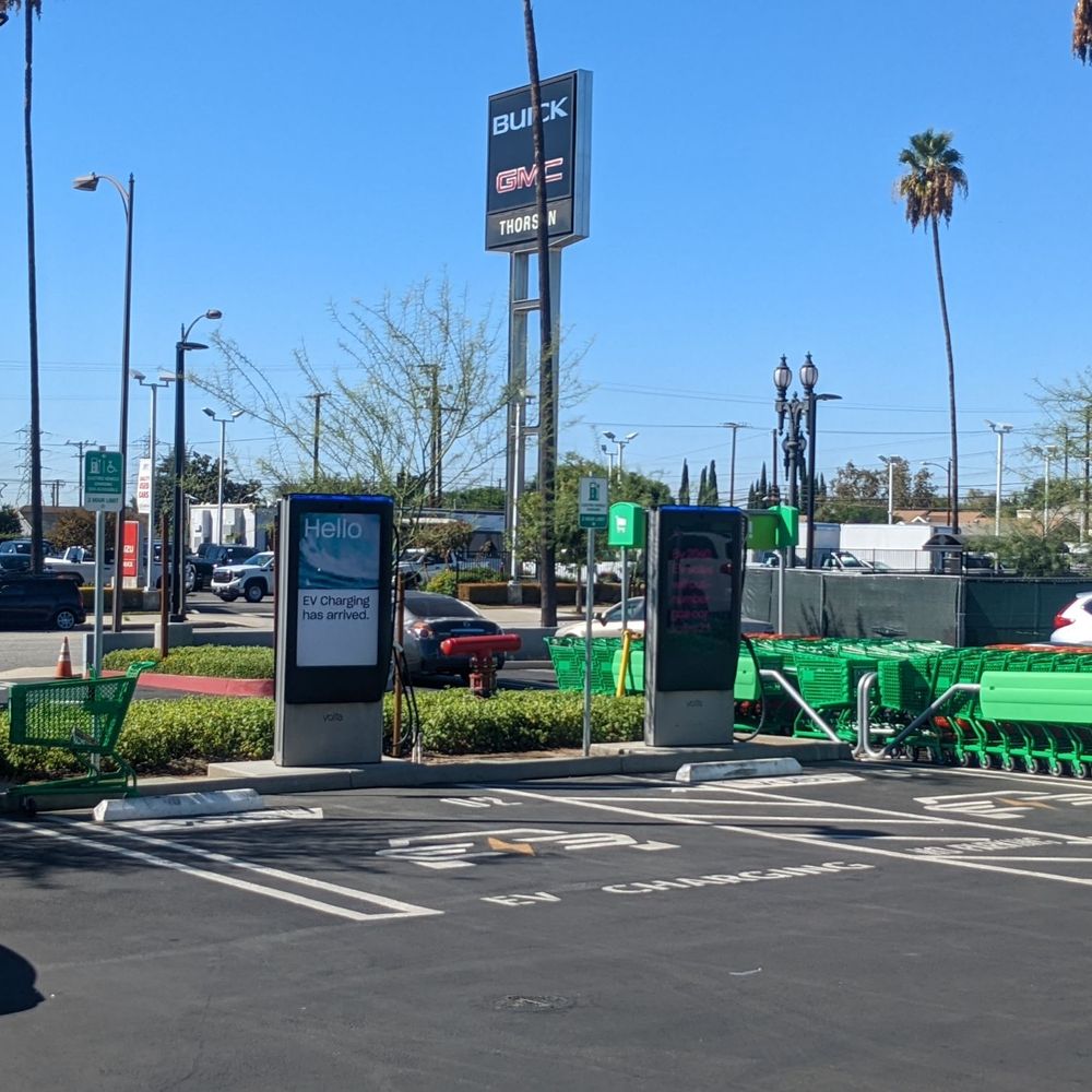 Amazon Fresh - Free EV charging by Volta - Grocery Near Me - Pasadena, California Amazon Fresh - Free EV charging by Volta - Grocery Near Me - Pasadena, California