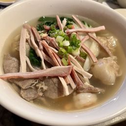 Hong Kong Wontons Soup