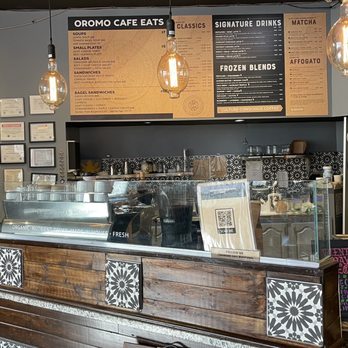 Oromo Cafe Bucktown - Cafes Near Me - Chicago, Illinois