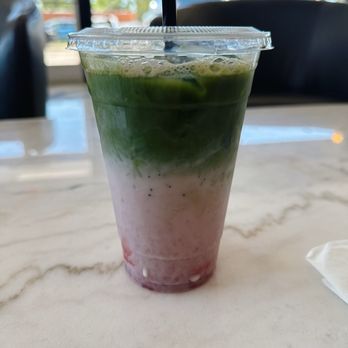 Blondie's Way Coffee - Iced matcha with strawberry and soy milk - Coffee & Tea Near Me - Boise, Idaho Blondie's Way Coffee - Iced matcha with strawberry and soy milk - Coffee & Tea Near Me - Boise, Idaho