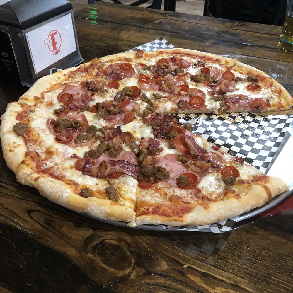 Fratelli's Pizza Parlor - Salad Near Me - Redding, California
