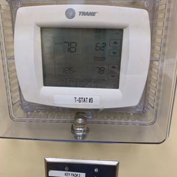 Memphis Children's Clinic - Thermostat in exam room - Pediatricians Near Me - Memphis, Tennessee Memphis Children's Clinic - Thermostat in exam room - Pediatricians Near Me - Memphis, Tennessee