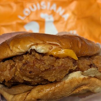 Popeyes Louisiana Kitchen - Plump n Juicy..nice spice level - Fast Food Near Me - Plano, Texas
