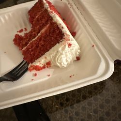 The Fudgery - I even questioned if it was in fact, buttercream, since it was so white when I was assured, it was actually cream cheese