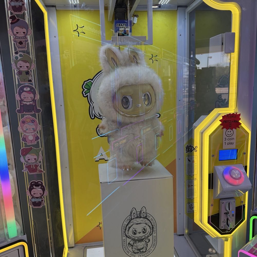 Claw Wonderland - Toy Stores Near Me - Houston, Texas