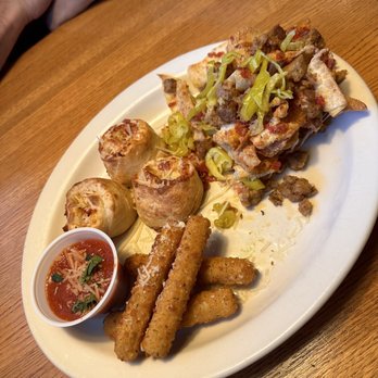 Old Chicago Pizza + Taproom - CHI TOWN TRIO - Pizza Near Me - Loveland, Colorado Old Chicago Pizza + Taproom - CHI TOWN TRIO - Pizza Near Me - Loveland, Colorado