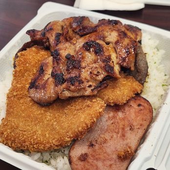 Lucky Box Restaurant - Special Lucky Mixed - BBQ Chicken, Teri Beef, Spam, Fried Fish, and Furikake rice. - Chinese Near Me - Honolulu, Hawaii