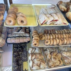 Lara's Bakery