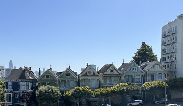 Alamo Square Park by null