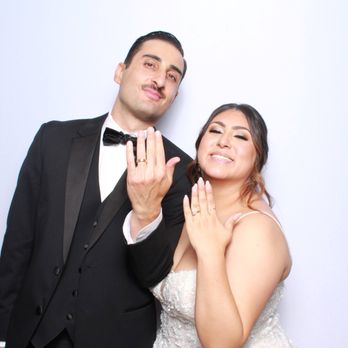 Eureka Photo Booth - Photo Booth Rentals Near Me Eureka Photo Booth - Photo Booth Rentals Near Me