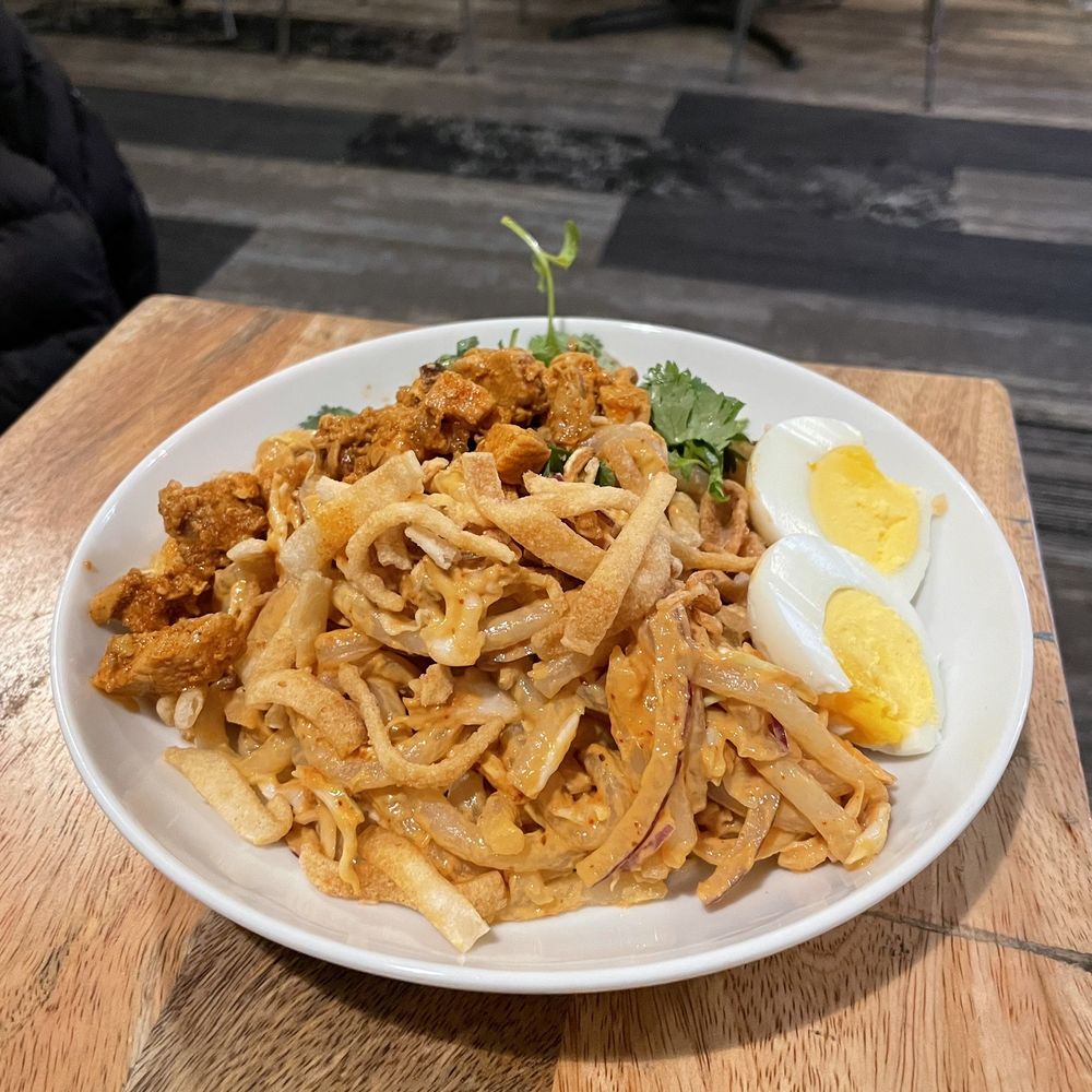 Royal Taw Win Thai & Burmese Restaurant - Nan Gyi Tho - Burmese Near Me - Denver, Colorado Royal Taw Win Thai & Burmese Restaurant - Nan Gyi Tho - Burmese Near Me - Denver, Colorado
