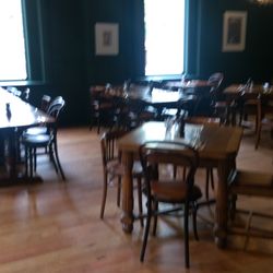 Naughtons Parkville Hotel - Bistro
