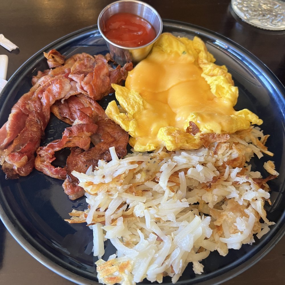 Hudson Social CT - Bacon, eggs and hashbrowns - Breakfast & Brunch Near Me - Stamford, Connecticut Hudson Social CT - Bacon, eggs and hashbrowns - Breakfast & Brunch Near Me - Stamford, Connecticut