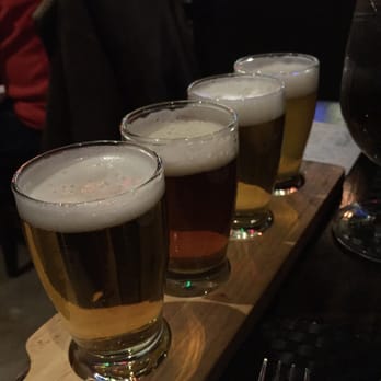 Market Bistro - Another beer flight - New American Near Me - Jericho, New York