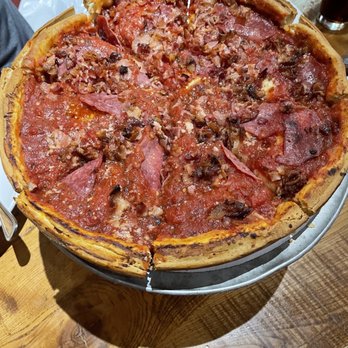 Giordano's - Deep Dish Meat and more - Pizza Near Me - Chicago, Illinois Giordano's - Deep Dish Meat and more - Pizza Near Me - Chicago, Illinois