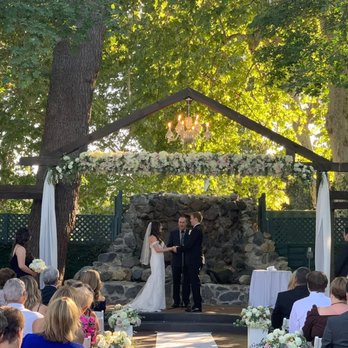 Wedding Officiant Jon - Officiants Near Me