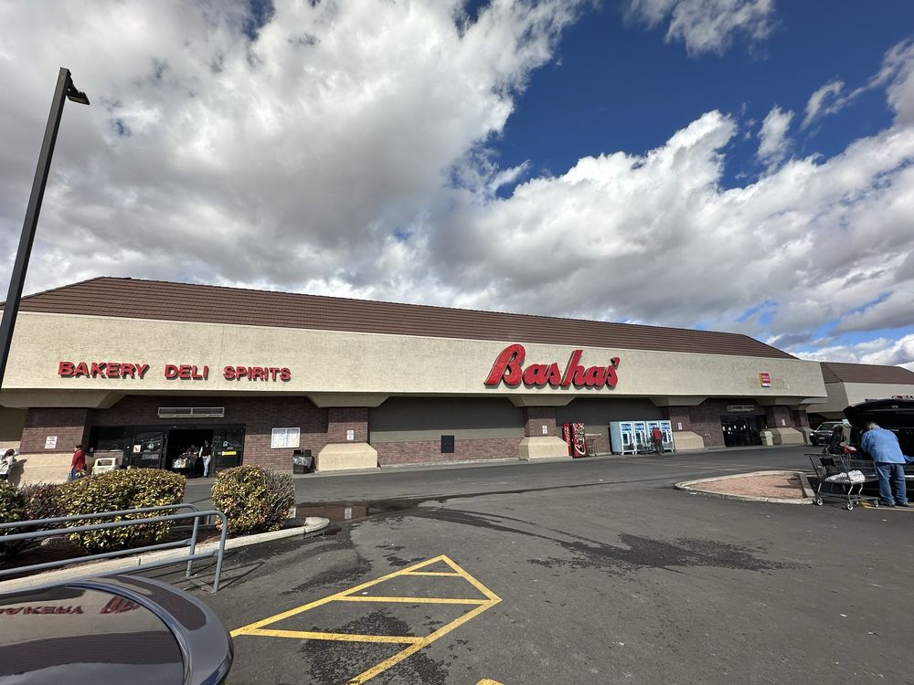 BASHAS’ Updated September 2024 14 Photos & 27 Reviews 650 Finnie