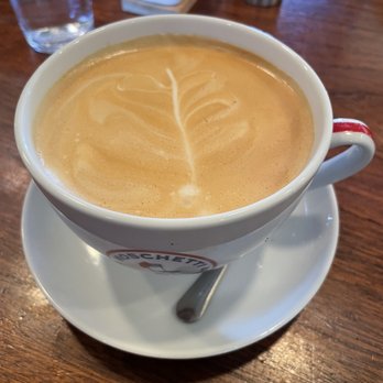 Le Garage - Latte - French Near Me - Sausalito, California Le Garage - Latte - French Near Me - Sausalito, California