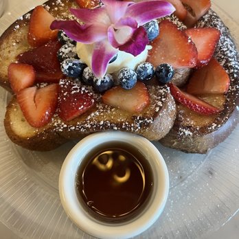 Mamimosas - Brioche French toast - Breakfast & Brunch Near Me - West Covina, California Mamimosas - Brioche French toast - Breakfast & Brunch Near Me - West Covina, California