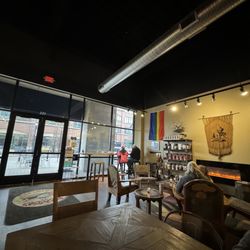 Picasso's Coffee House - Seating