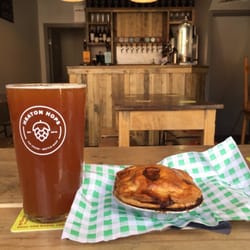 Heaton Hops - Pie and a Pint innit!