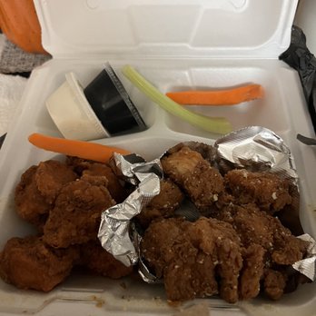 VooDoo Wing - 12 Piece Wings Medium & Garlic Parmesan - Chicken Wings Near Me - Las Vegas, Nevada VooDoo Wing - 12 Piece Wings Medium & Garlic Parmesan - Chicken Wings Near Me - Las Vegas, Nevada