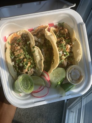 Lobos Tacos Y Pupusas by null