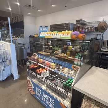 Rove Charging - Convenience Stores Near Me - Costa Mesa, California Rove Charging - Convenience Stores Near Me - Costa Mesa, California
