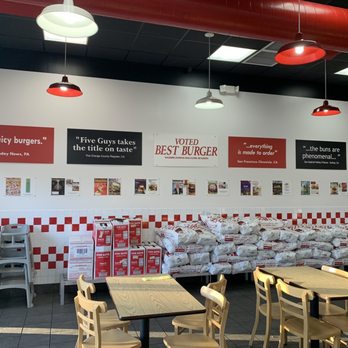 Five Guys - Wall of fame/notoriety - Burgers Near Me - Las Vegas, Nevada