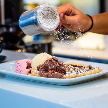 Phyllo Cafe - Sweet Crepes - Cafes Near Me - Toronto, Ontario