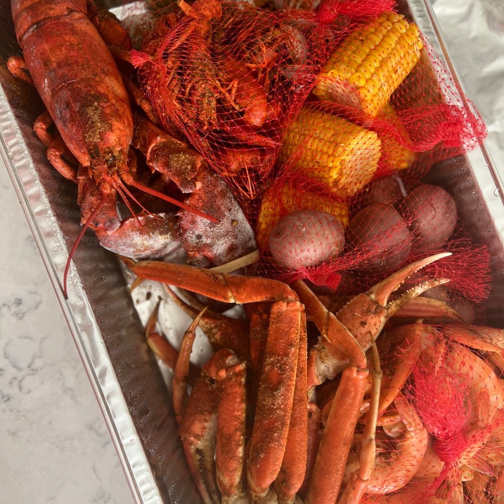 Austin Fish - Our family was vacationing in Nag's Head over Easter weekend and tried the "Captain." Everything was absolutely outstanding. - Seafood Markets Near Me - Nags Head, North Carolina