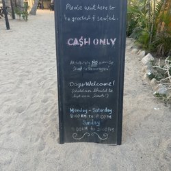 Buzzard's - Cash only we used US cash.