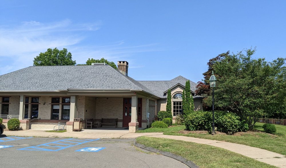 DURHAM PUBLIC LIBRARY Updated September 2024 21 Photos 7 Maple Ave, Durham, Connecticut