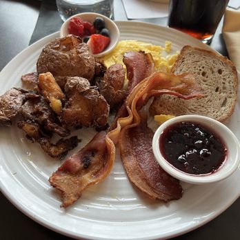 Ironwood Kitchen + Bar - Breakfast - Canadian (New) Near Me - London, Ontario Ironwood Kitchen + Bar - Breakfast - Canadian (New) Near Me - London, Ontario