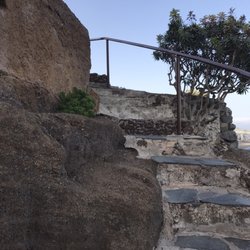 Caldera de Bandama - Stairs to the building at the top of the volcano