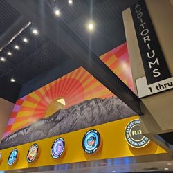 Flix Brewhouse - Decor over bar