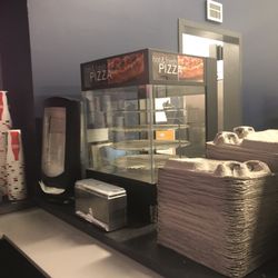 Crowne Pointe Theatre - They didn't have pizza tonight but I guess they do on busier nights