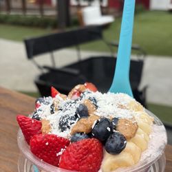 Blue Bowl Superfoods - Açaí/blue coconut sorbet topped w/ açaí yogurt, hemp granola, almond butter, unsweetened coconut, strawberries, blueberries, and bananas