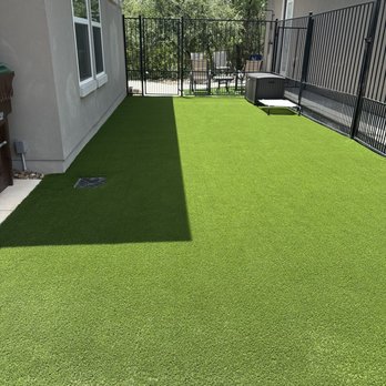 SYNLawn San Antonio - Dog run - Artificial Turf Near Me - New Braunfels, Texas SYNLawn San Antonio - Dog run - Artificial Turf Near Me - New Braunfels, Texas