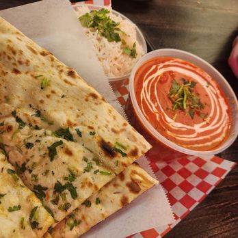 Curry N Crust - Pizza Near Me - Tempe, Arizona