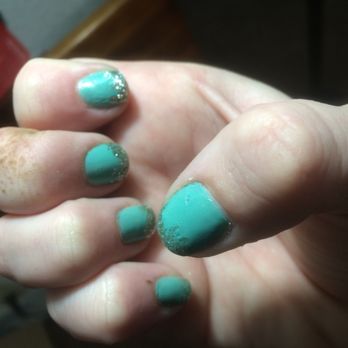 Headhunters Salon & Spa - Nail Salons Near Me - Grants Pass, Oregon